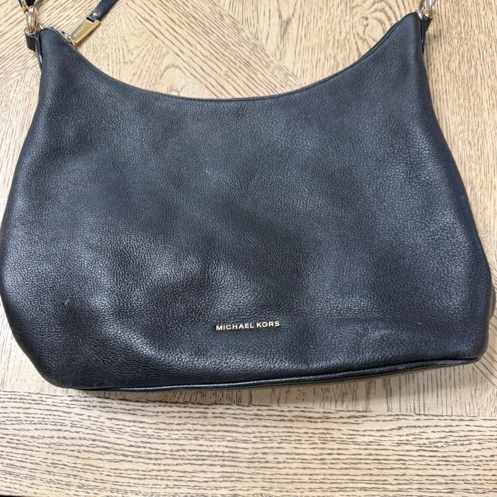 Michael‎ Kors Black Leather Hobo Shoulder Bag Gold Tone Hardware - Picture 2 of 16